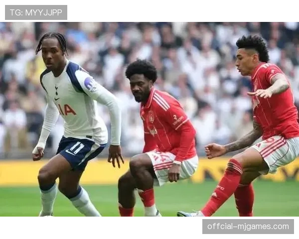 历史回顾：盘点过去十年四月决定英超冠军归属的关键战役